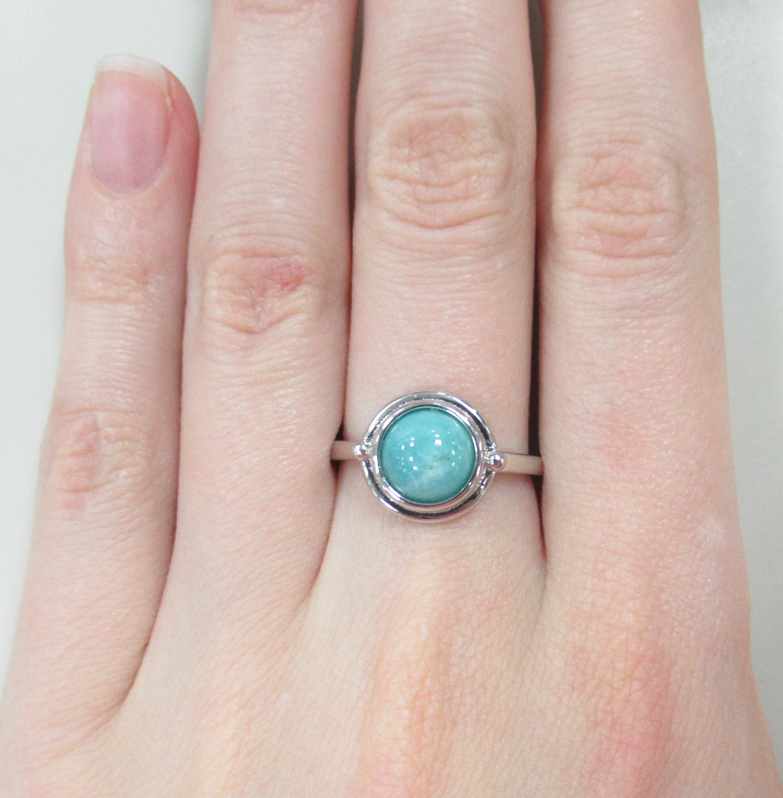 Серебряное кольцо с амазонитом